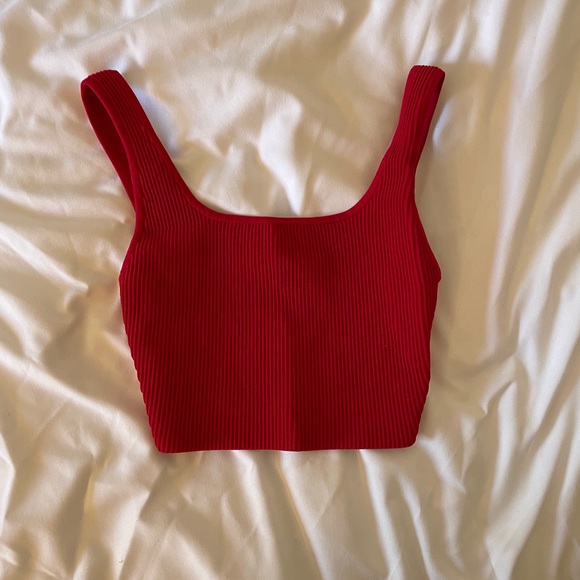 ⭐️SOLD⭐️ Babaton Crop Tank - Picture 2 of 3